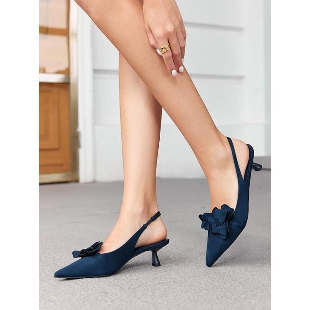 Womens Blue Flower Closed Pointed Toe Slingback Kitten Heel Wedding Pumps Shoes - Picture 2 of 5
